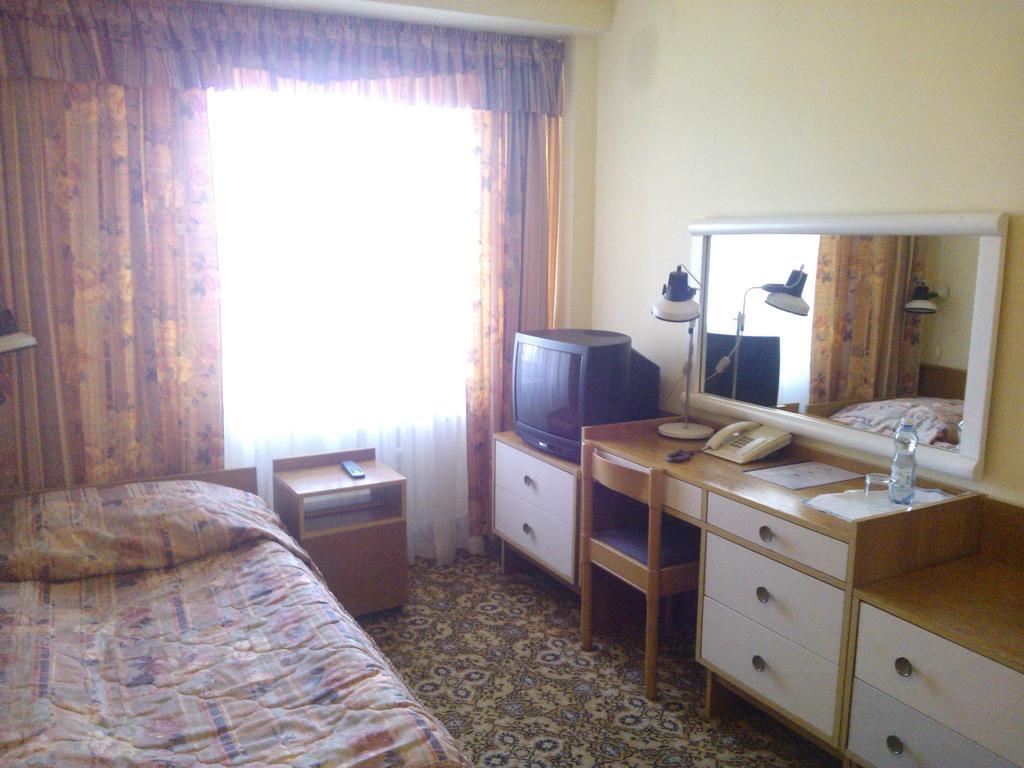 Hotel Accademia Ostrowiec Świętokrzyski Pokoj fotografie