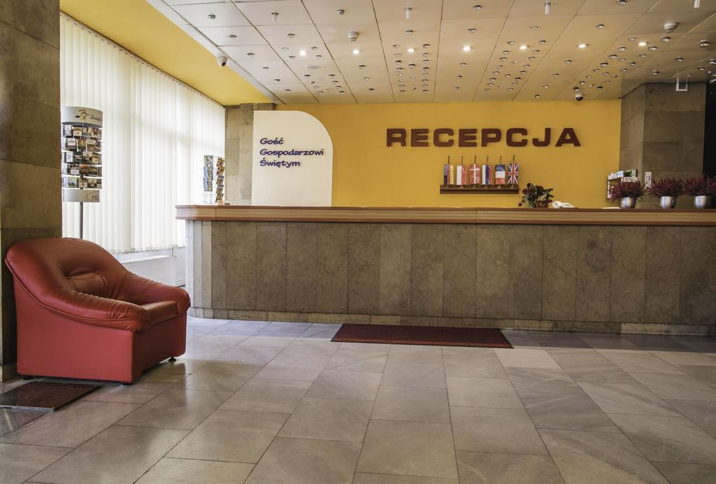 Hotel Accademia Ostrowiec Świętokrzyski Exteriér fotografie